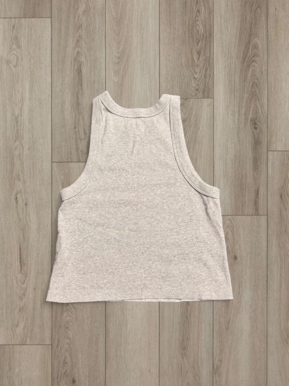 Light Gray Ribbed Tank Crop Top - Picture 2 of 2